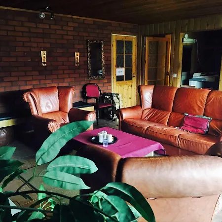 Surkeenjaervi Countryside Couette-café